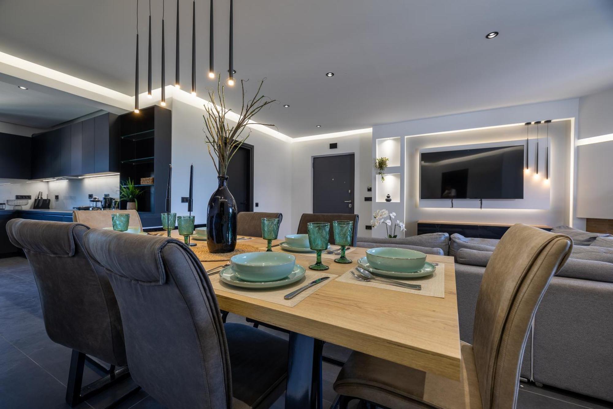 μr & μrs Grey Villa