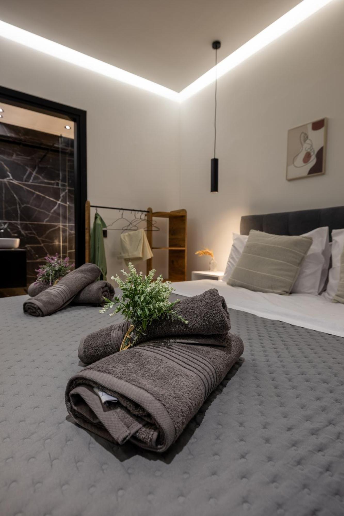 μr & μrs Grey Villa